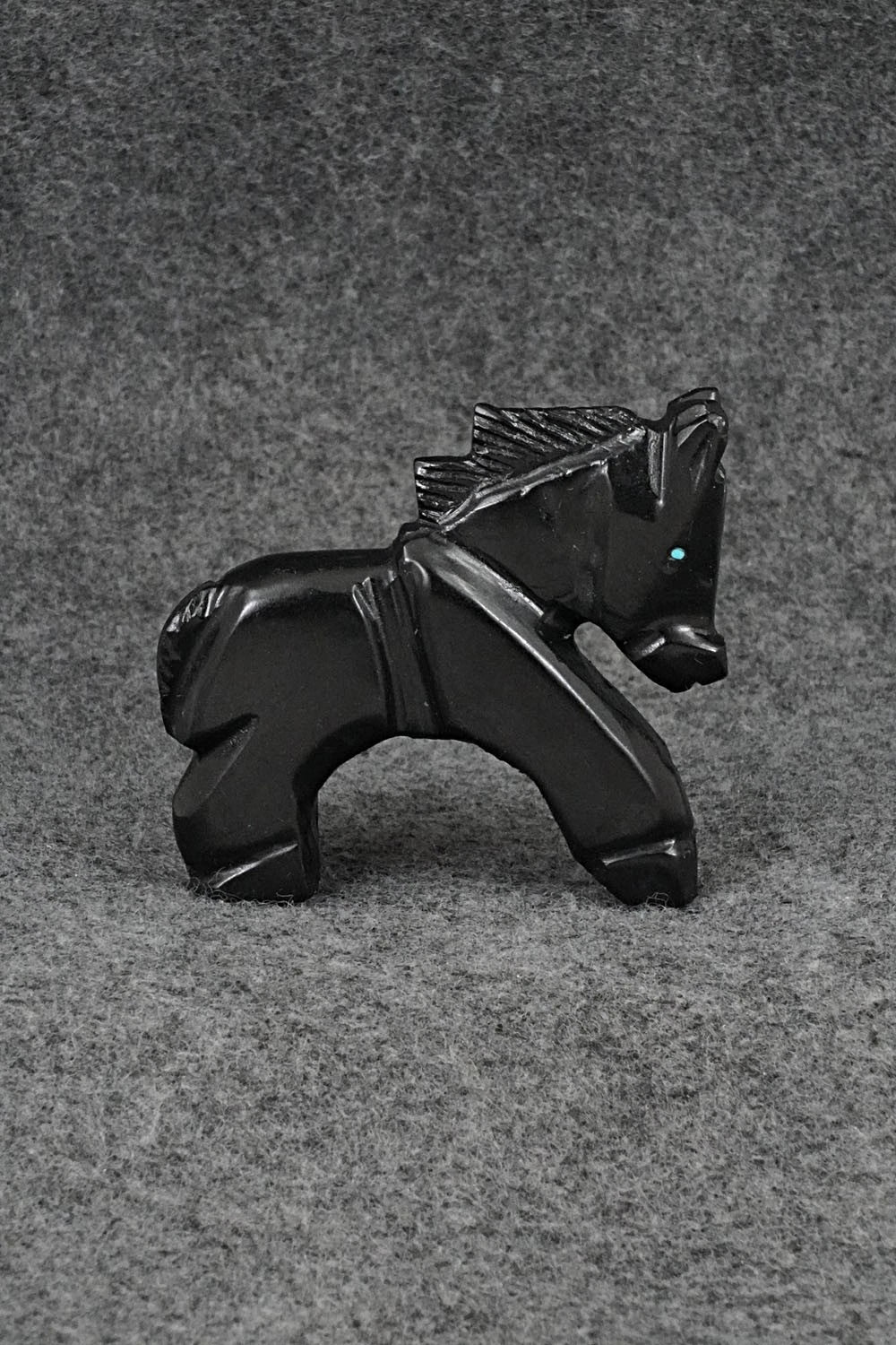 Horse Zuni Fetish Carving - Tony Mackel