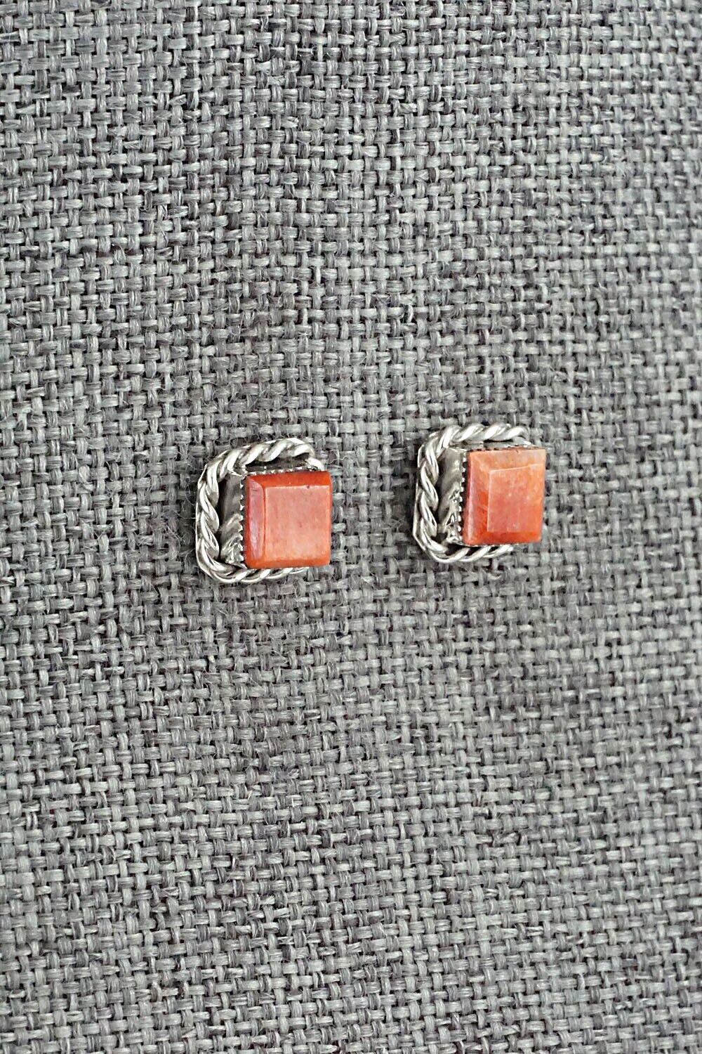 Spiny Oyster & Sterling Silver Earrings - Leander Cachini