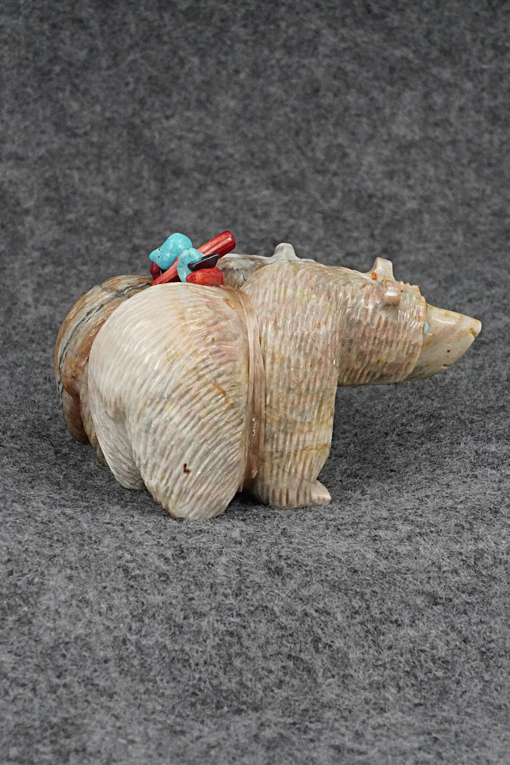 Bear Zuni Fetish Carving - Farlan & Paulette Quam
