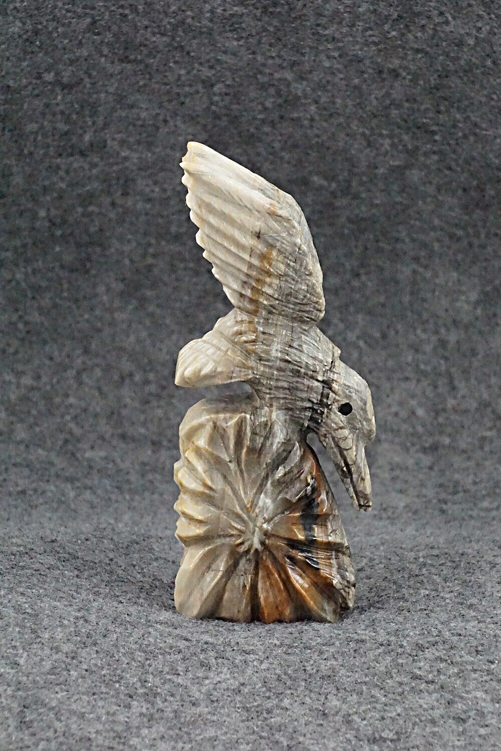 Hummingbird Zuni Fetish Carving - Tony Mackel