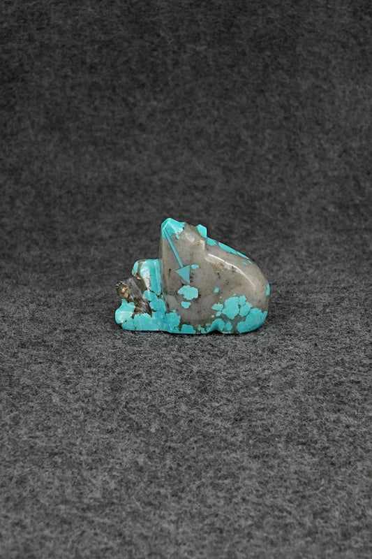 Bear Zuni Fetish Carving - Abby Quam Panteah