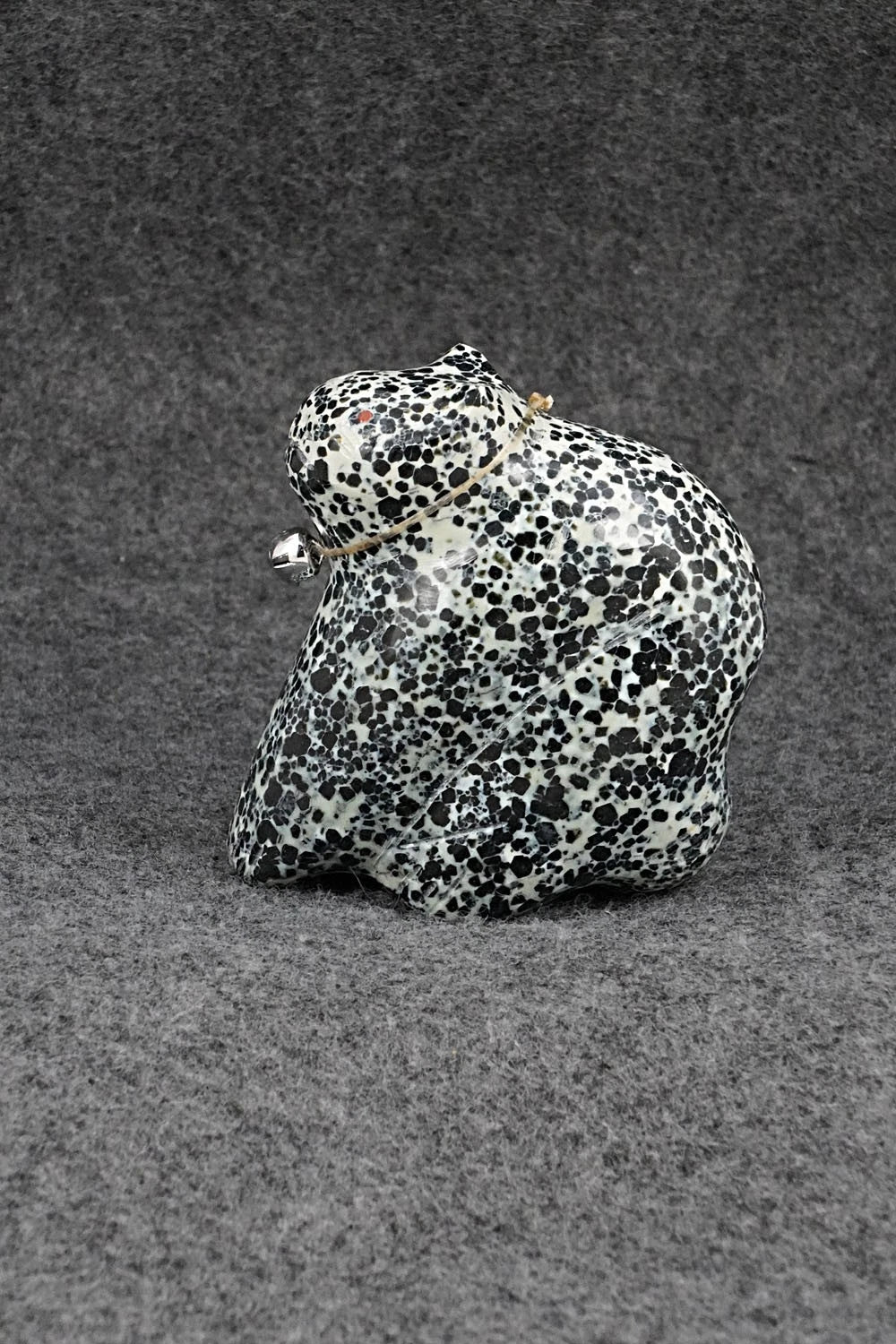 Cat Zuni Fetish Carving - Daphne Quam