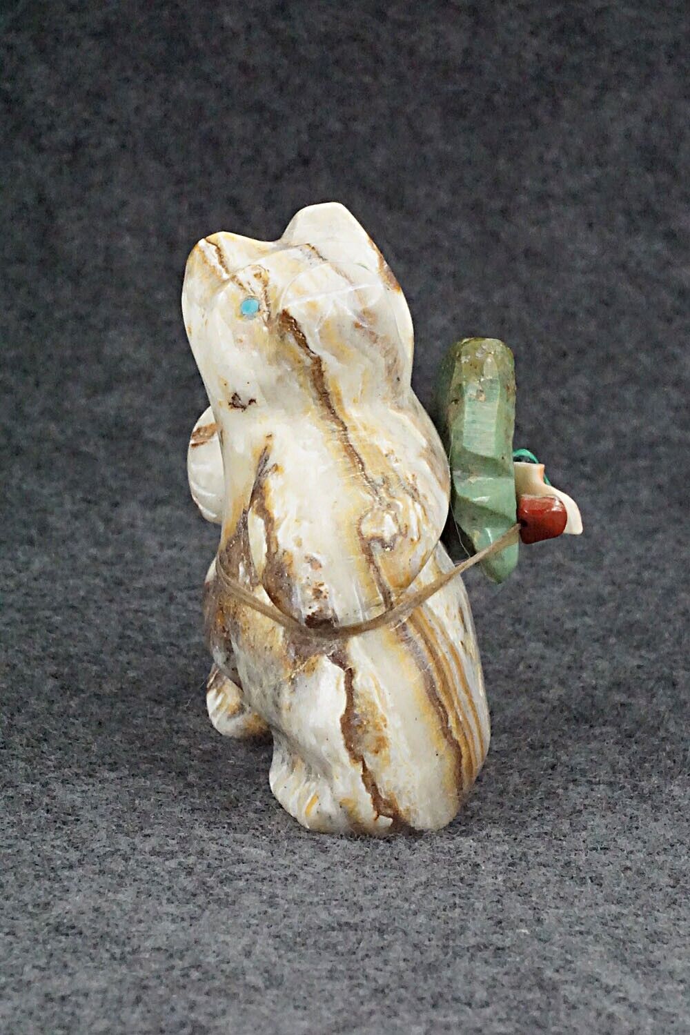 Bear Zuni Fetish Carving - Ariane Quam