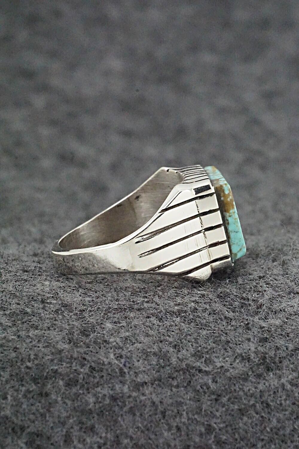 Turquoise & Sterling Silver Ring - Trevor Jack - Size 9.5