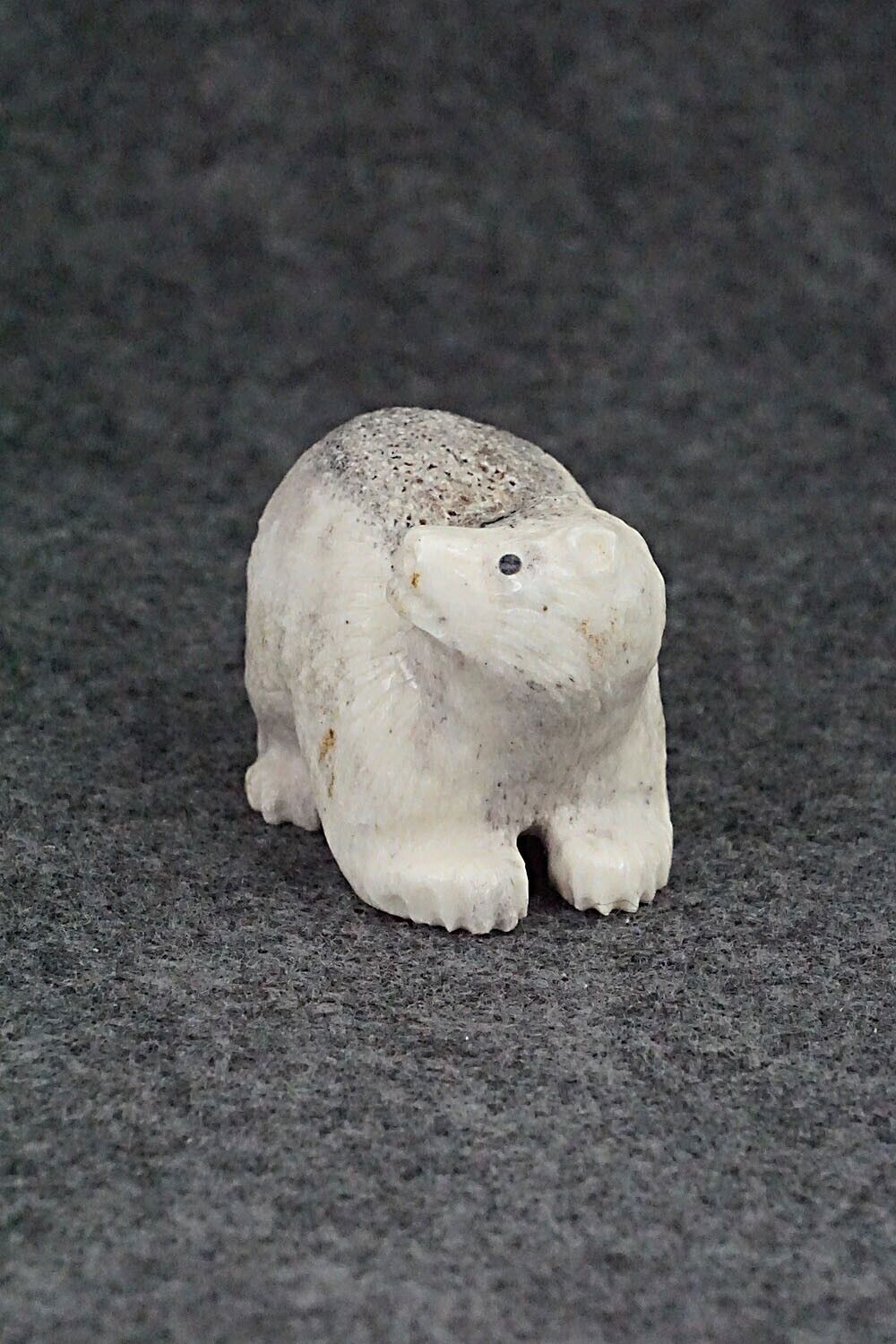 Bear Zuni Fetish Carving - Maxx Laate