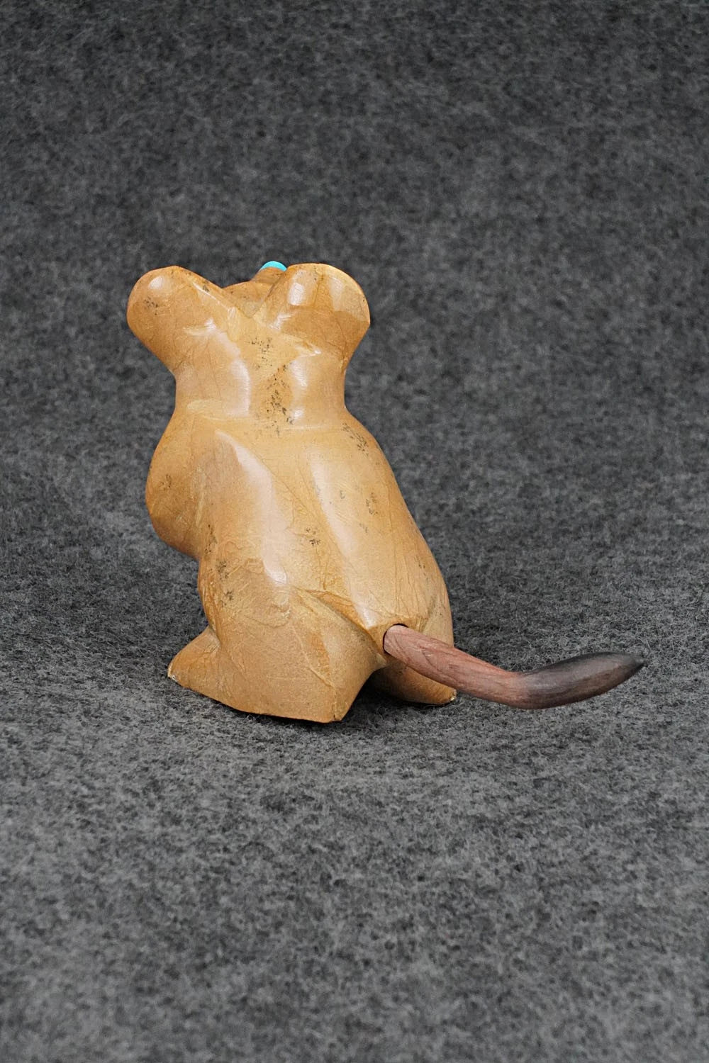 Mouse Zuni Fetish Carving - Enrike Leekya