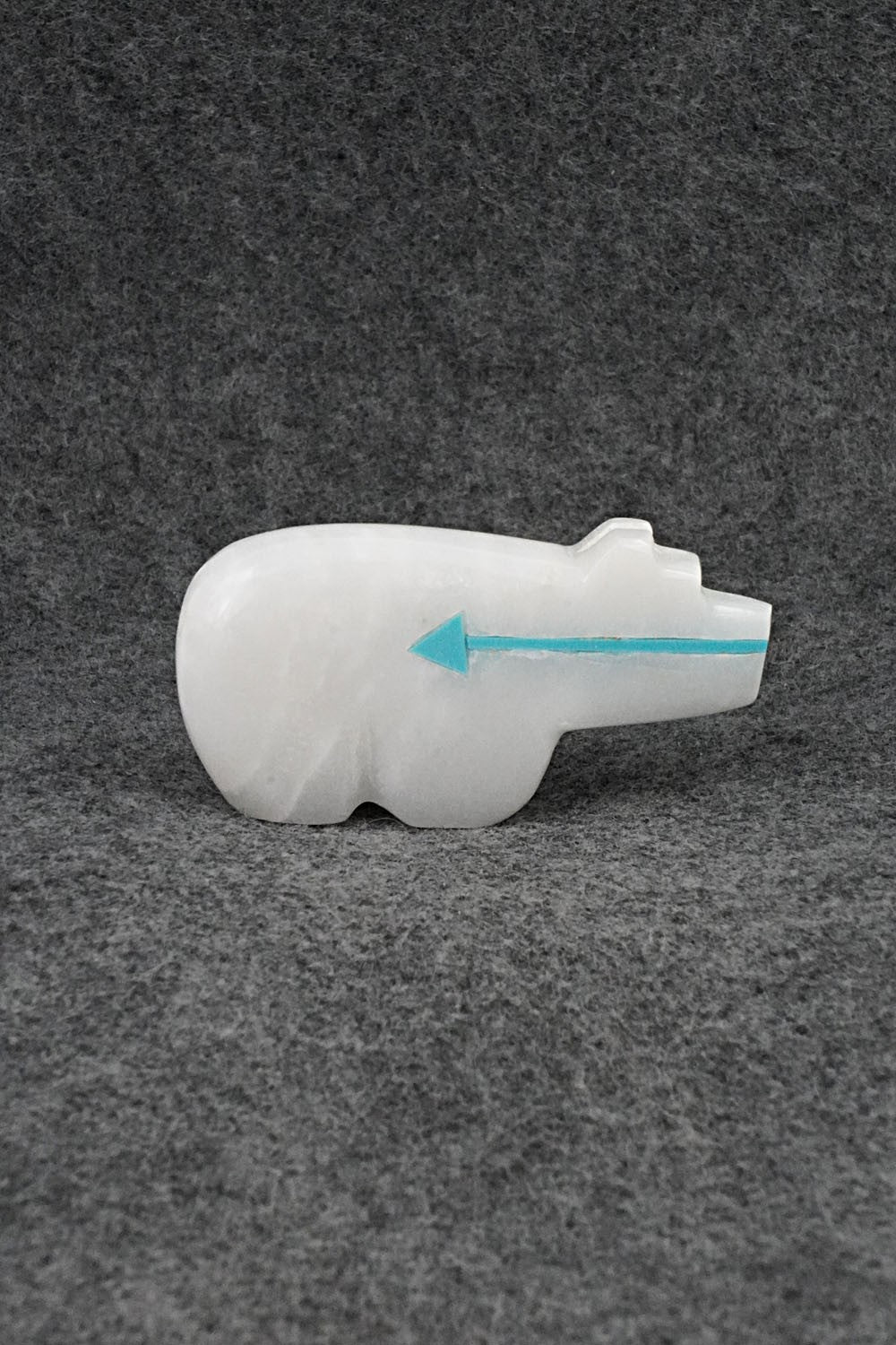 Bear Zuni Fetish Carving - Bernard Laiwakete