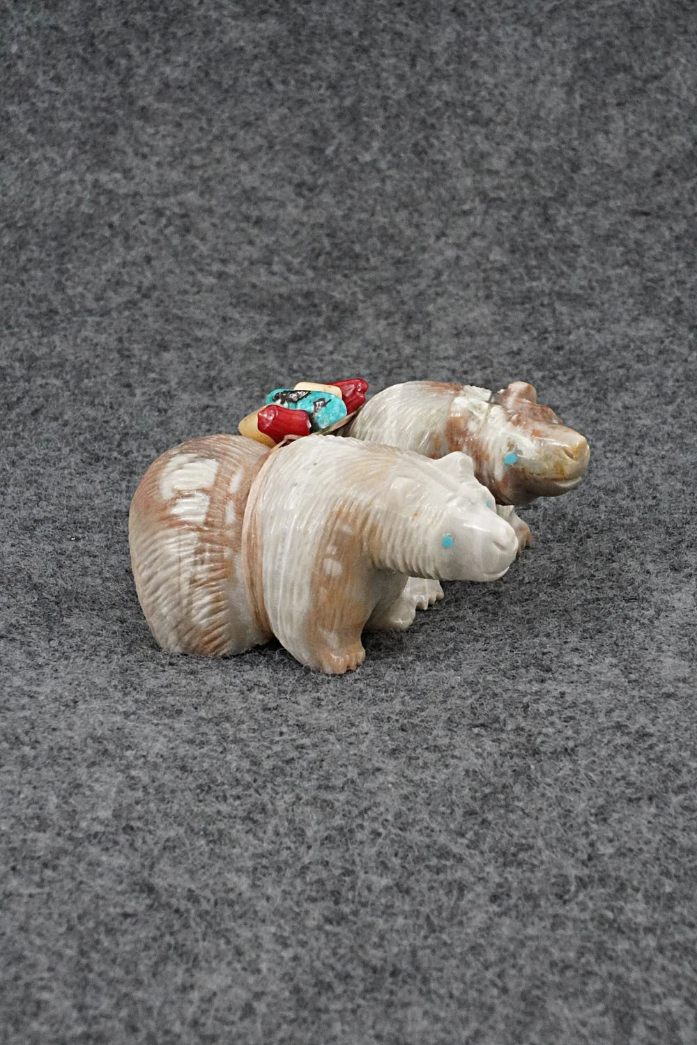 Bear Zuni Fetish Carving - Farlan & Paulette Quam