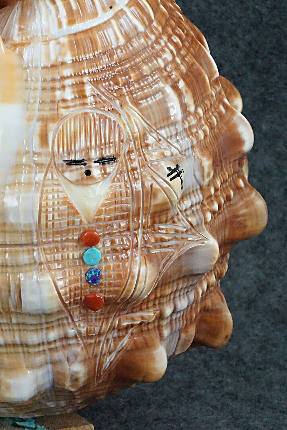 Corn Maiden & Eagle Zuni Fetish Carving - Gloria Chattin