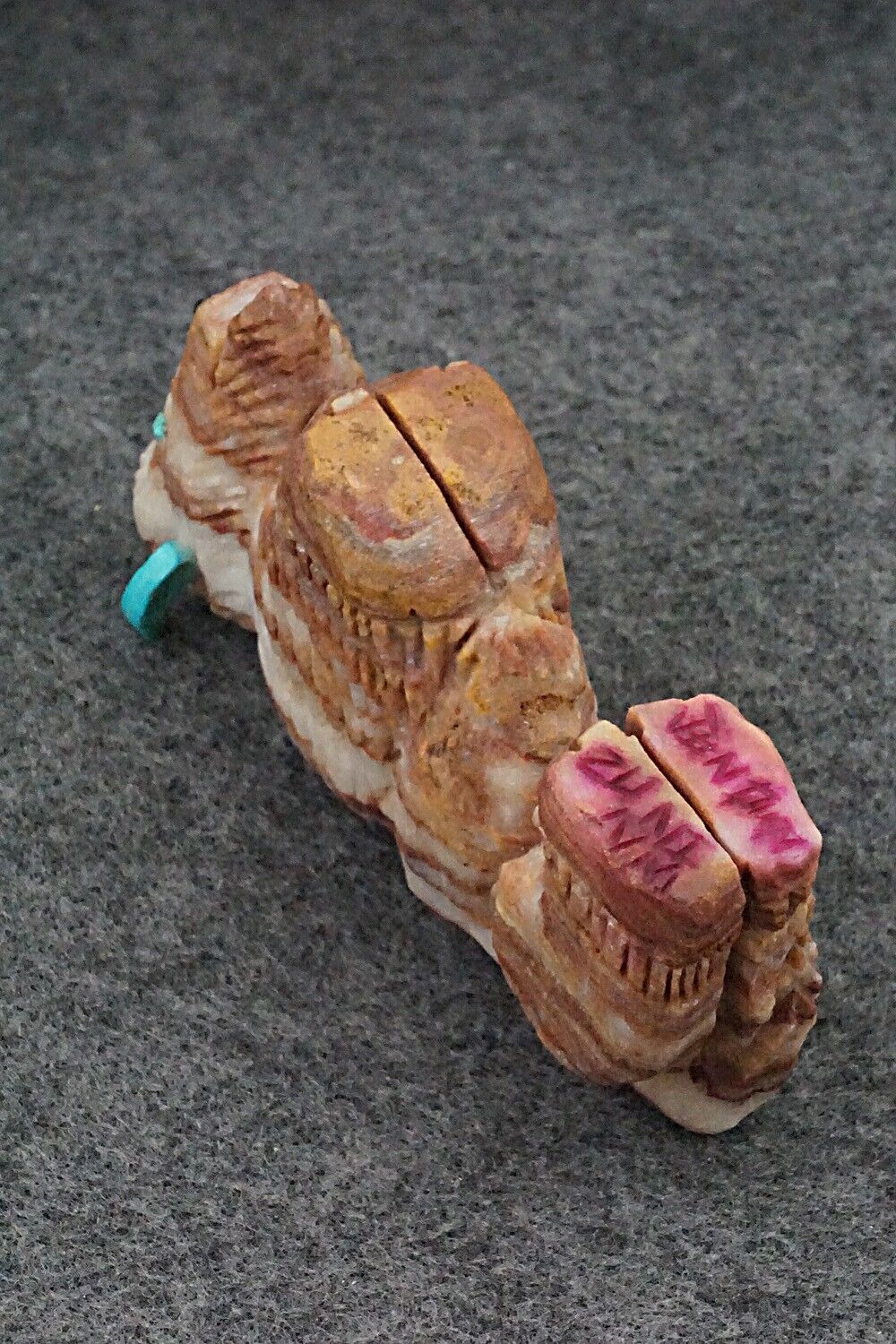 Buffalo Zuni Fetish Carving - Jon Quam