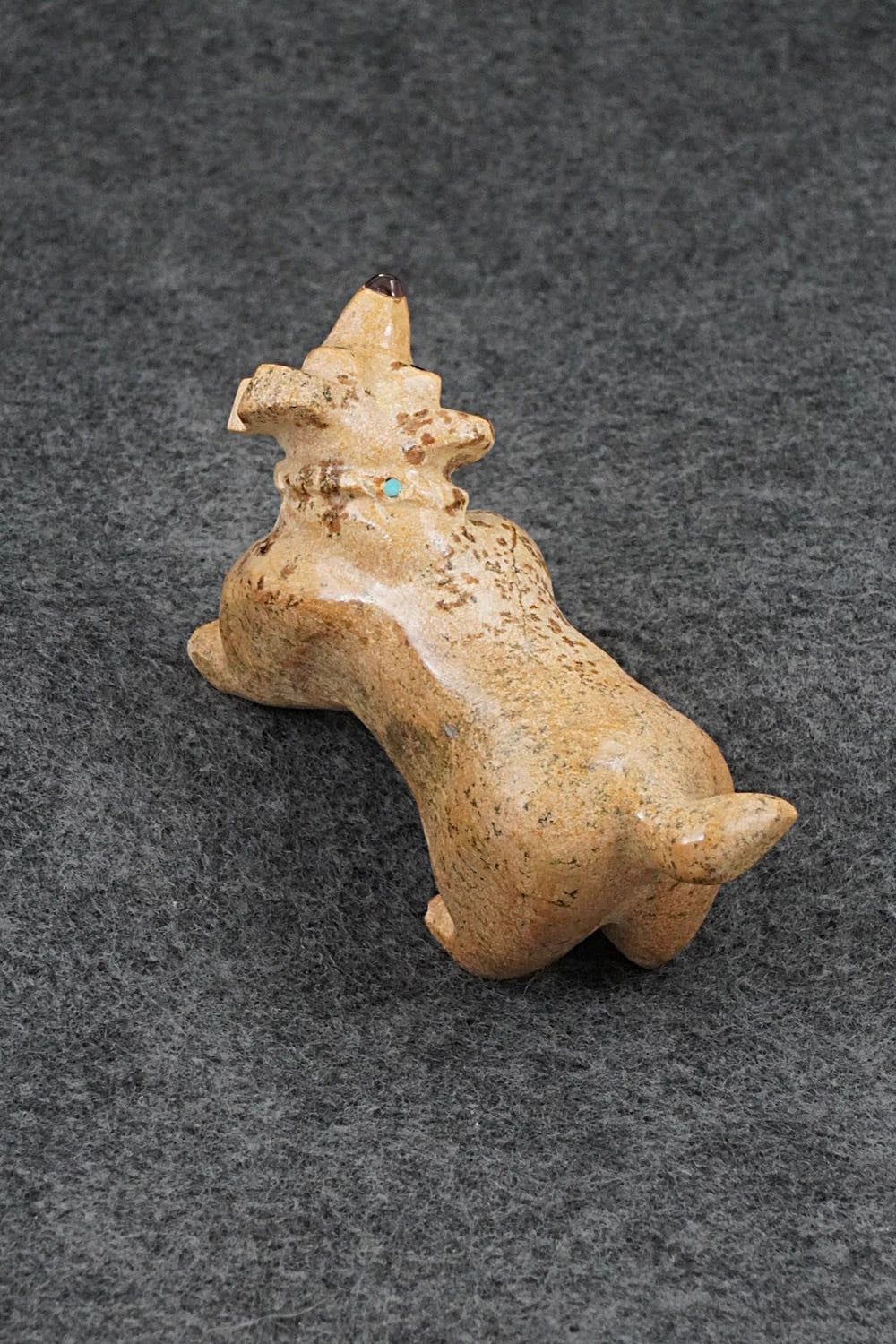 Dog Zuni Fetish Carving - Freddie Leekya
