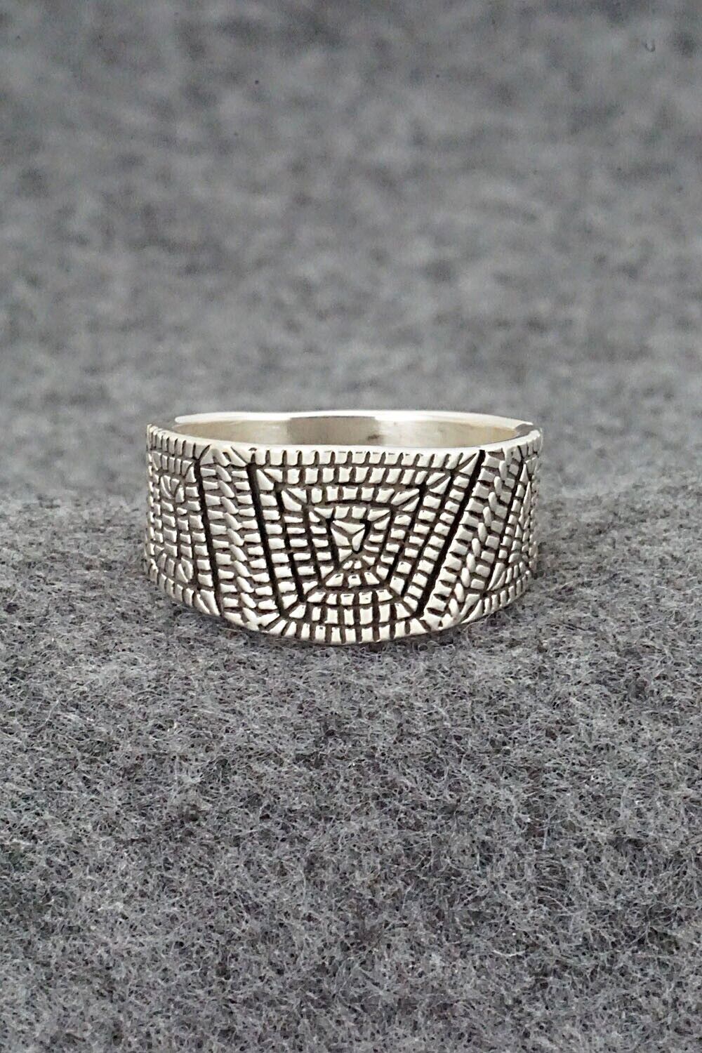 Sterling Silver Ring - Elgin Tom - Size 9.5
