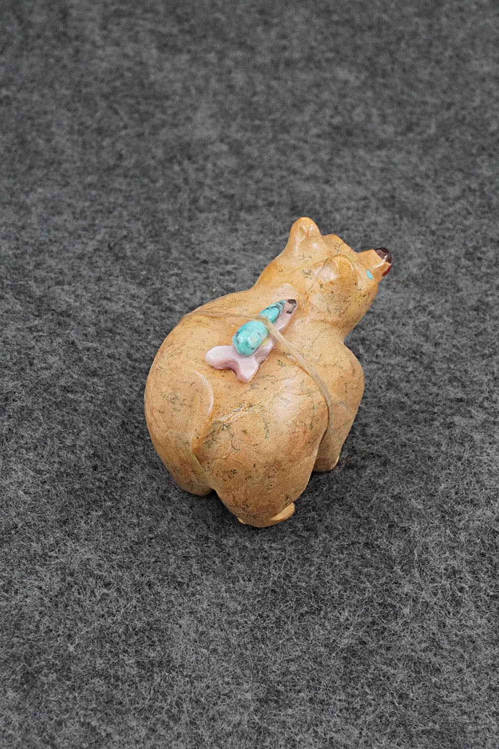 Bear Zuni Fetish Carving - Freddie Leekya