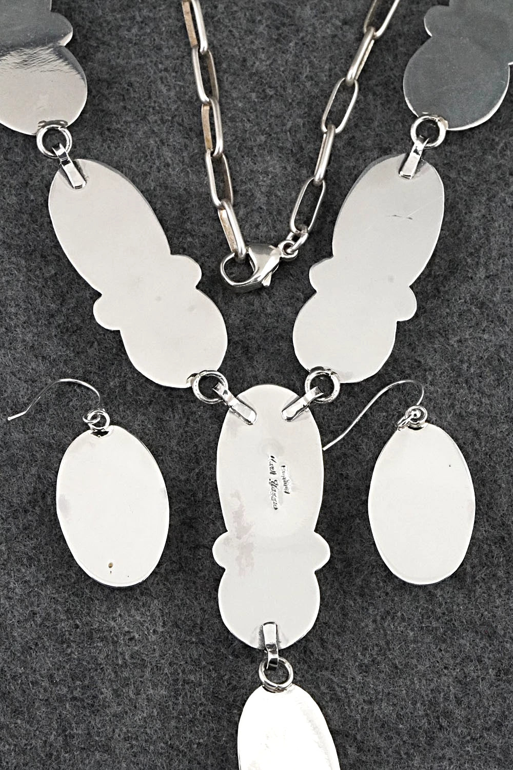 White Buffalo & Sterling Silver Necklace and Earrings Set - Mark Yazzie