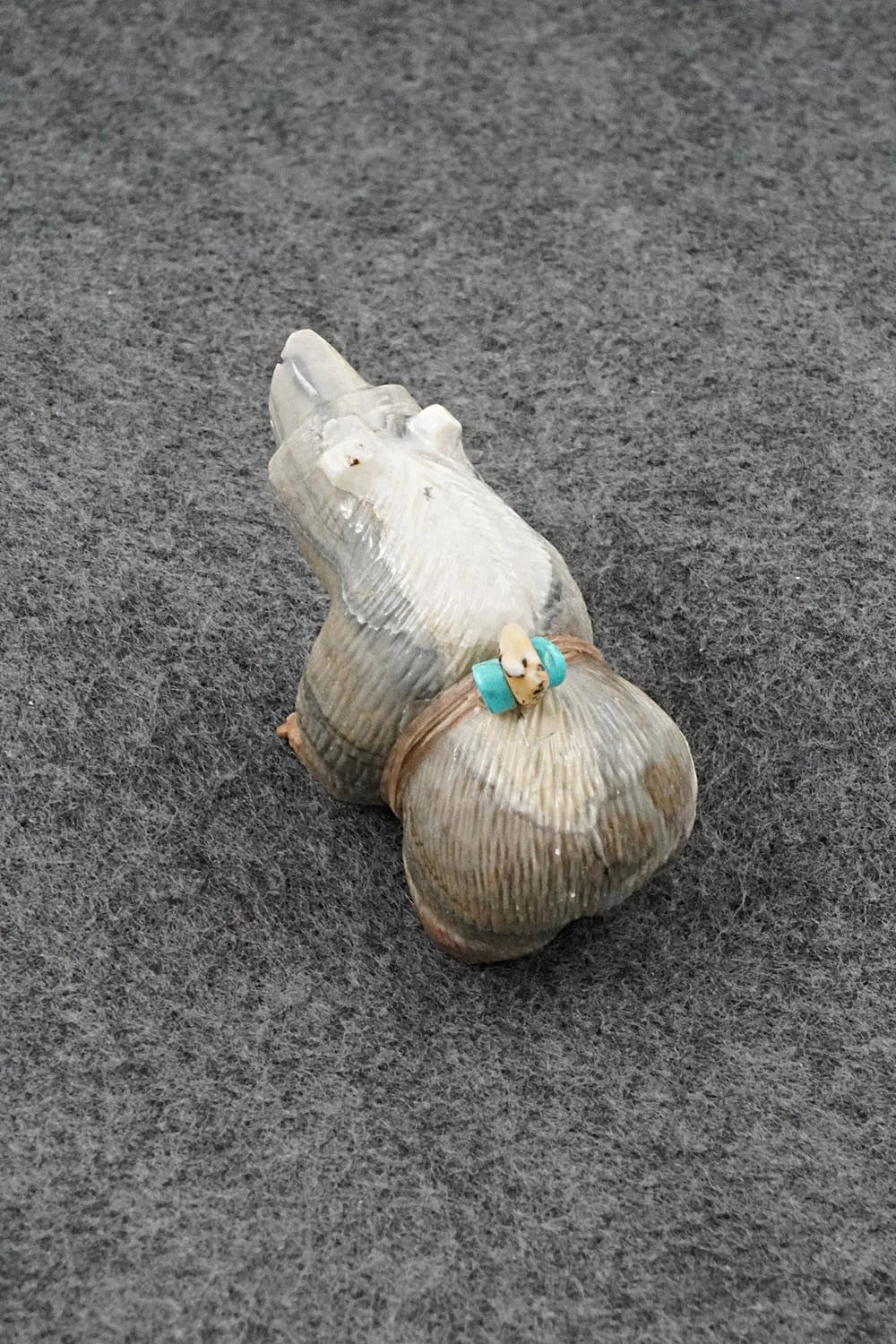 Bear Zuni Fetish Carving - Farlan & Paulette Quam