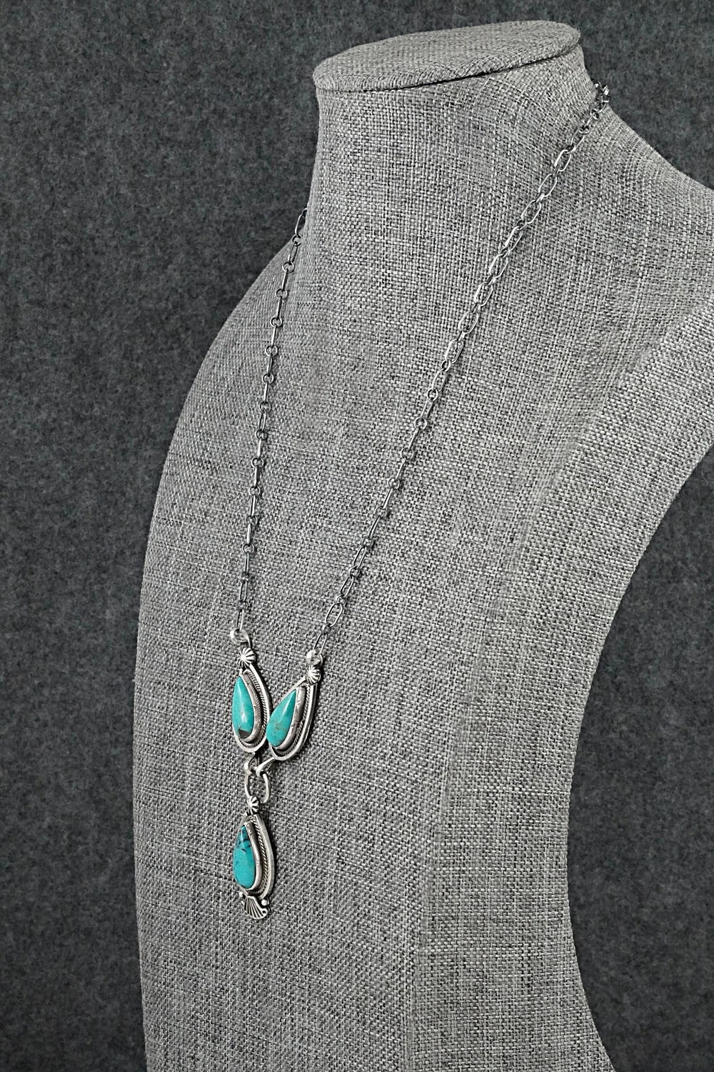 Turquoise & Sterling Silver Necklace - Verley Betone