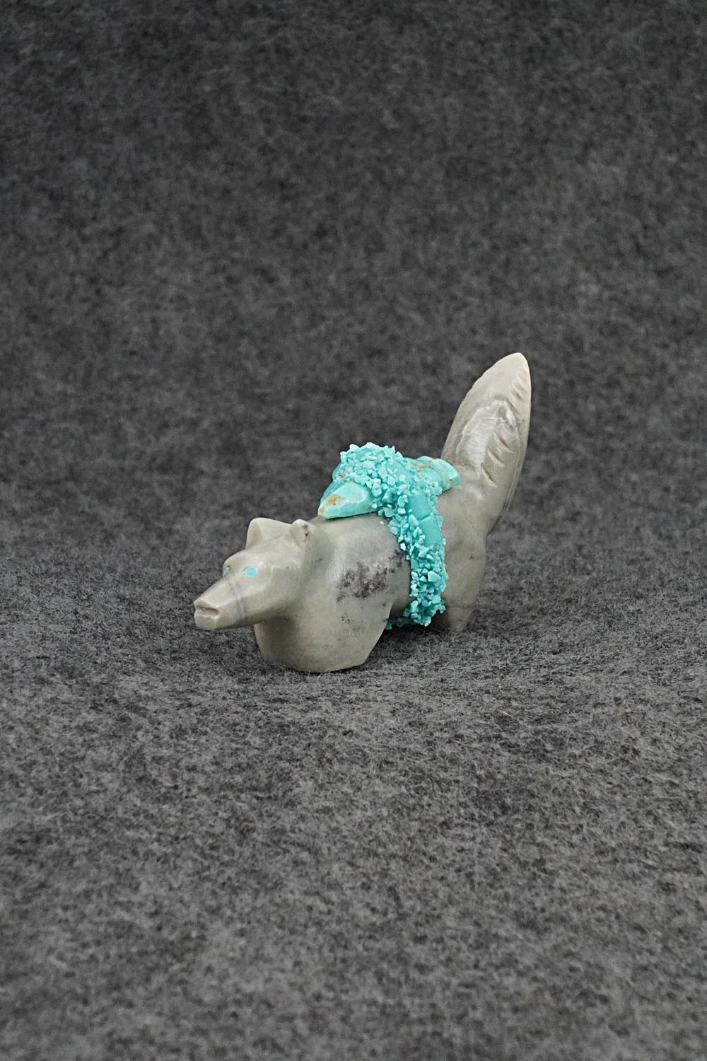 Wolf Zuni Fetish Carving - Marveletta Phillips