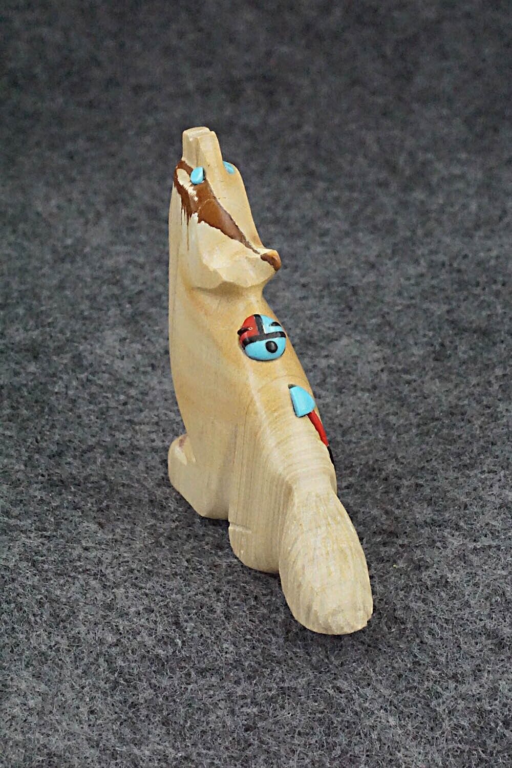Wolf Zuni Fetish Carving - Danette Laate