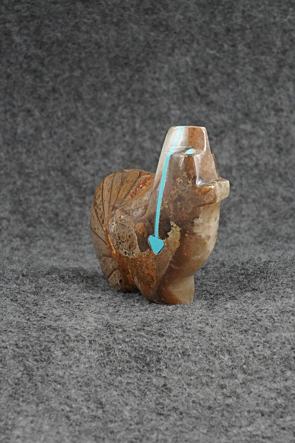 Bear Zuni Fetish Carving - Kenric Laiwakete