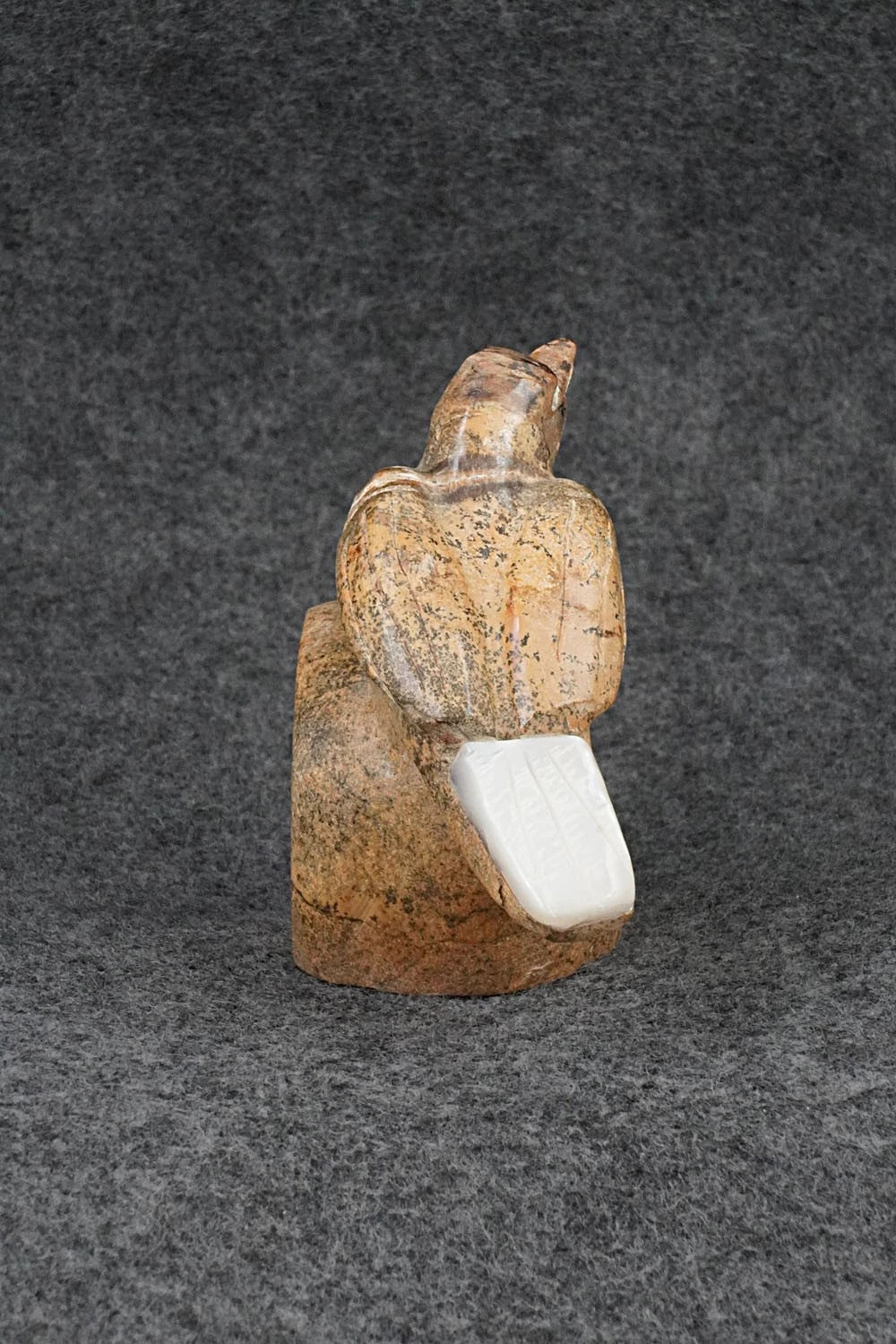 Bird Zuni Fetish Carving - Freddie Leekya