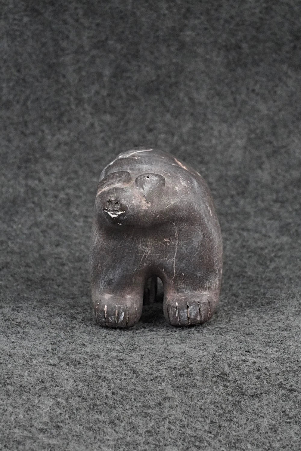 Bear Zuni Fetish Carving - Rick Kallestewa