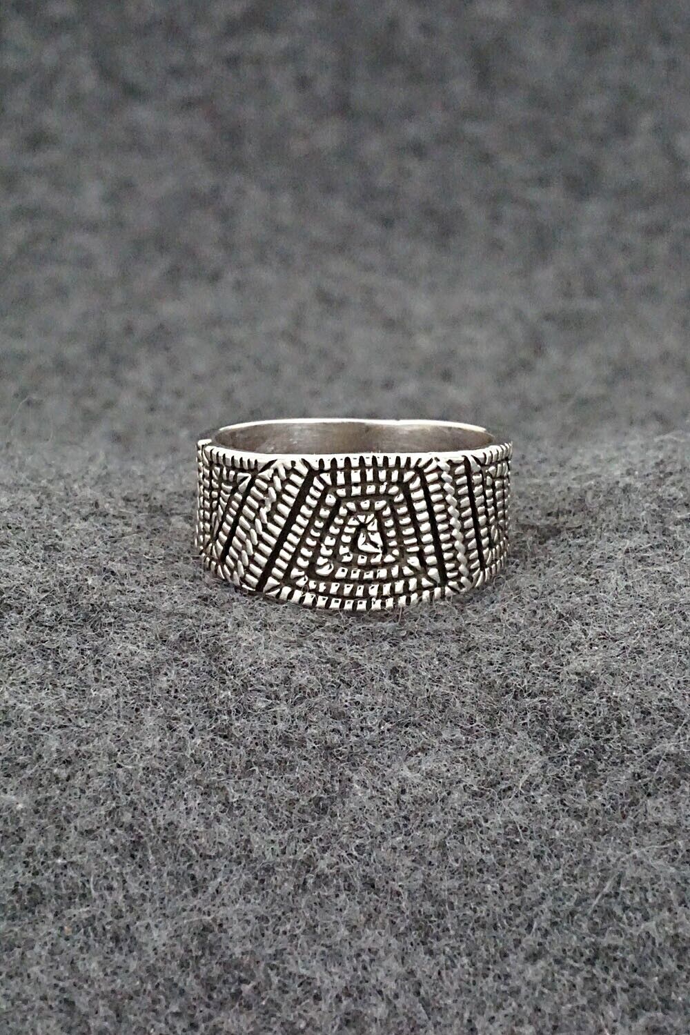 Sterling Silver Ring - Elgin Tom - Size 9.5