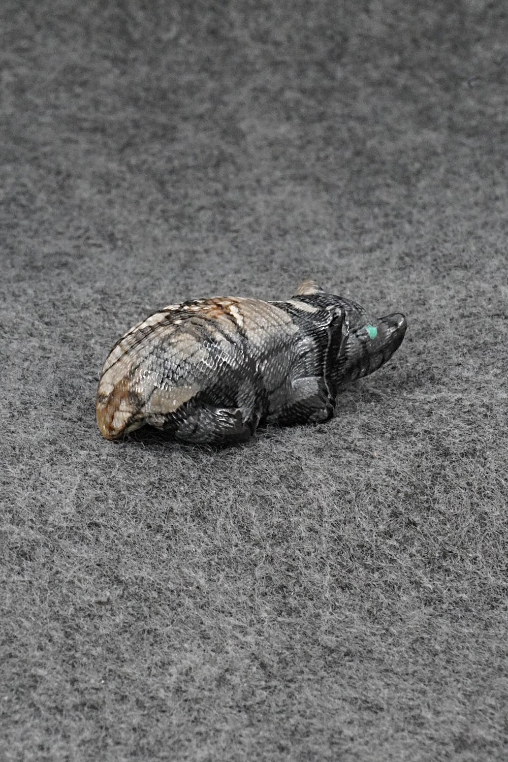 Badger Zuni Fetish Carving - Randy Lucio