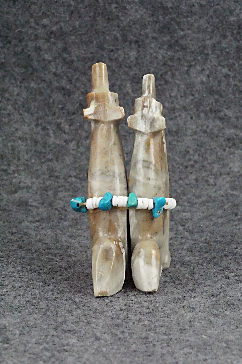 Wolf Pair Zuni Fetish Carving - Tim Lementino