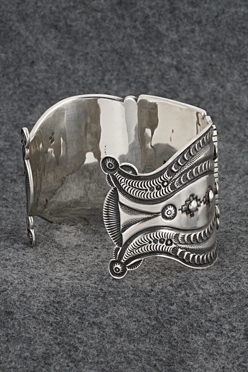 Turquoise & Sterling Silver Bracelet - Roland Dixson