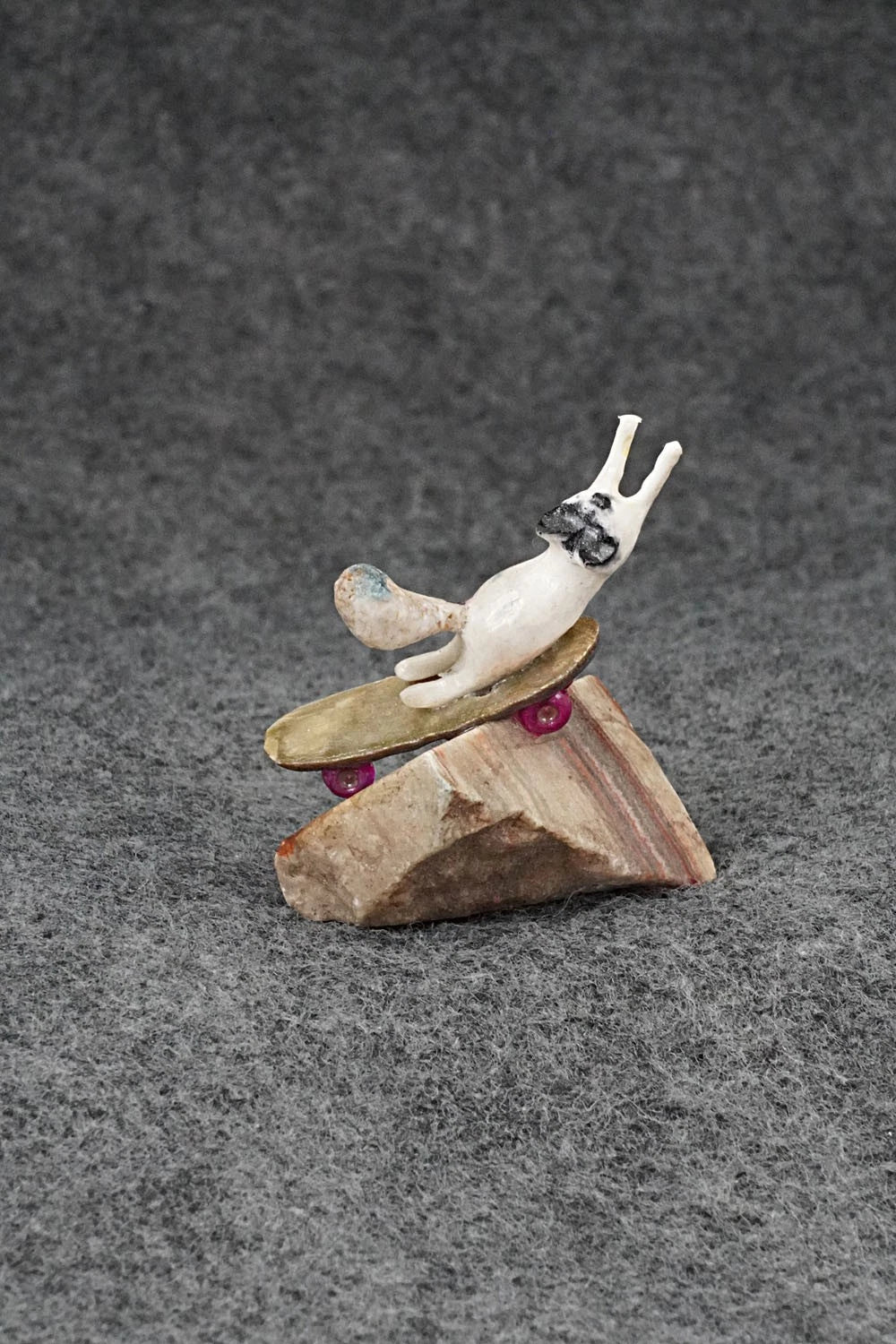 Raccoon Zuni Fetish Carving - Ruben Najera