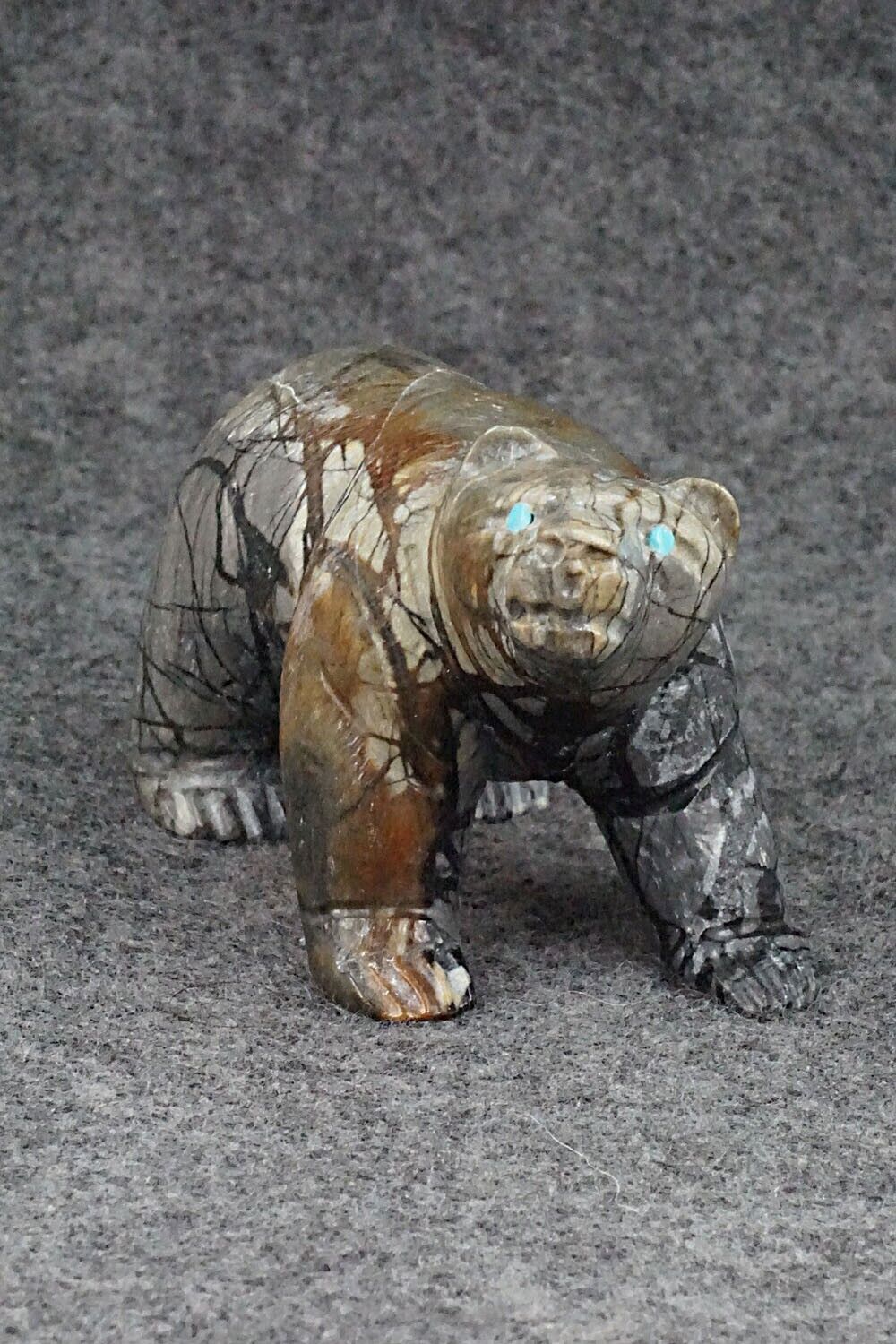 Bear Zuni Fetish Carving - Herbert Him