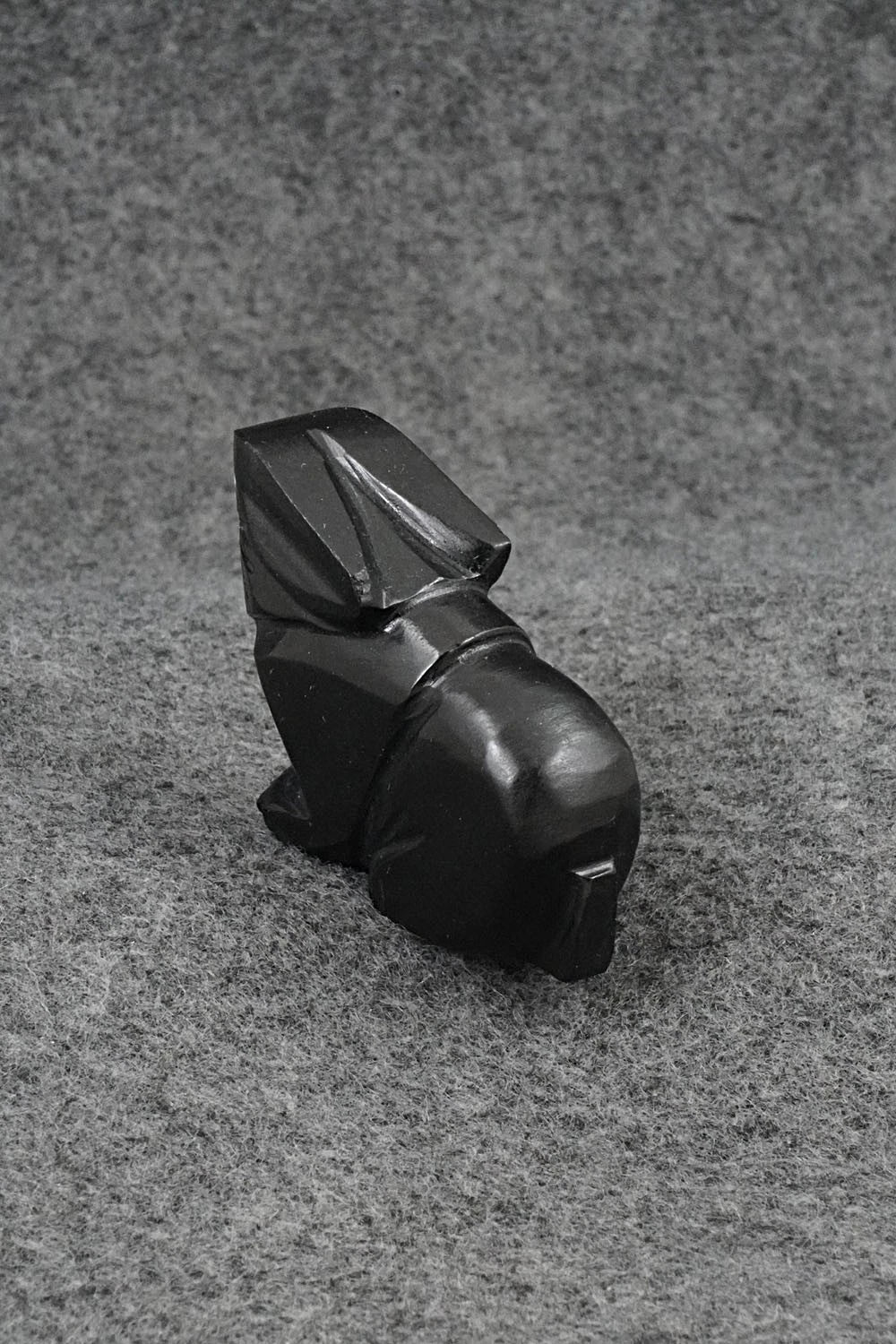 Rabbit Zuni Fetish Carving - Tony Mackel