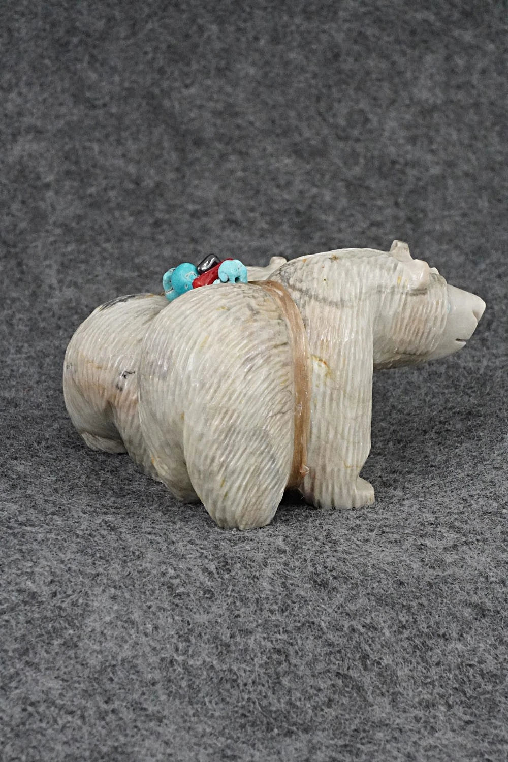 Bear Zuni Fetish Carving - Farlan & Paulette Quam