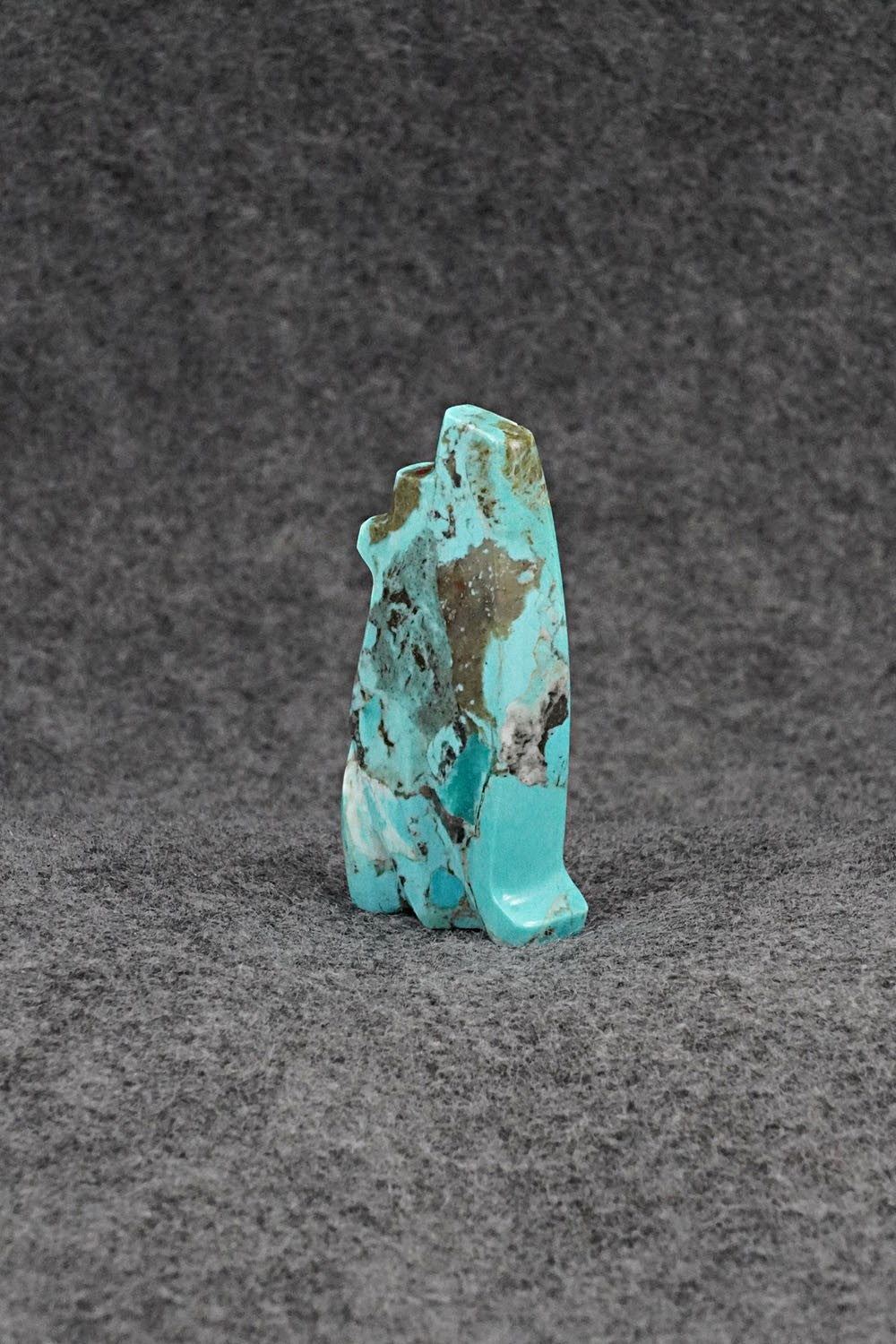 Wolf Zuni Fetish Carving - Bernard Laiwakete