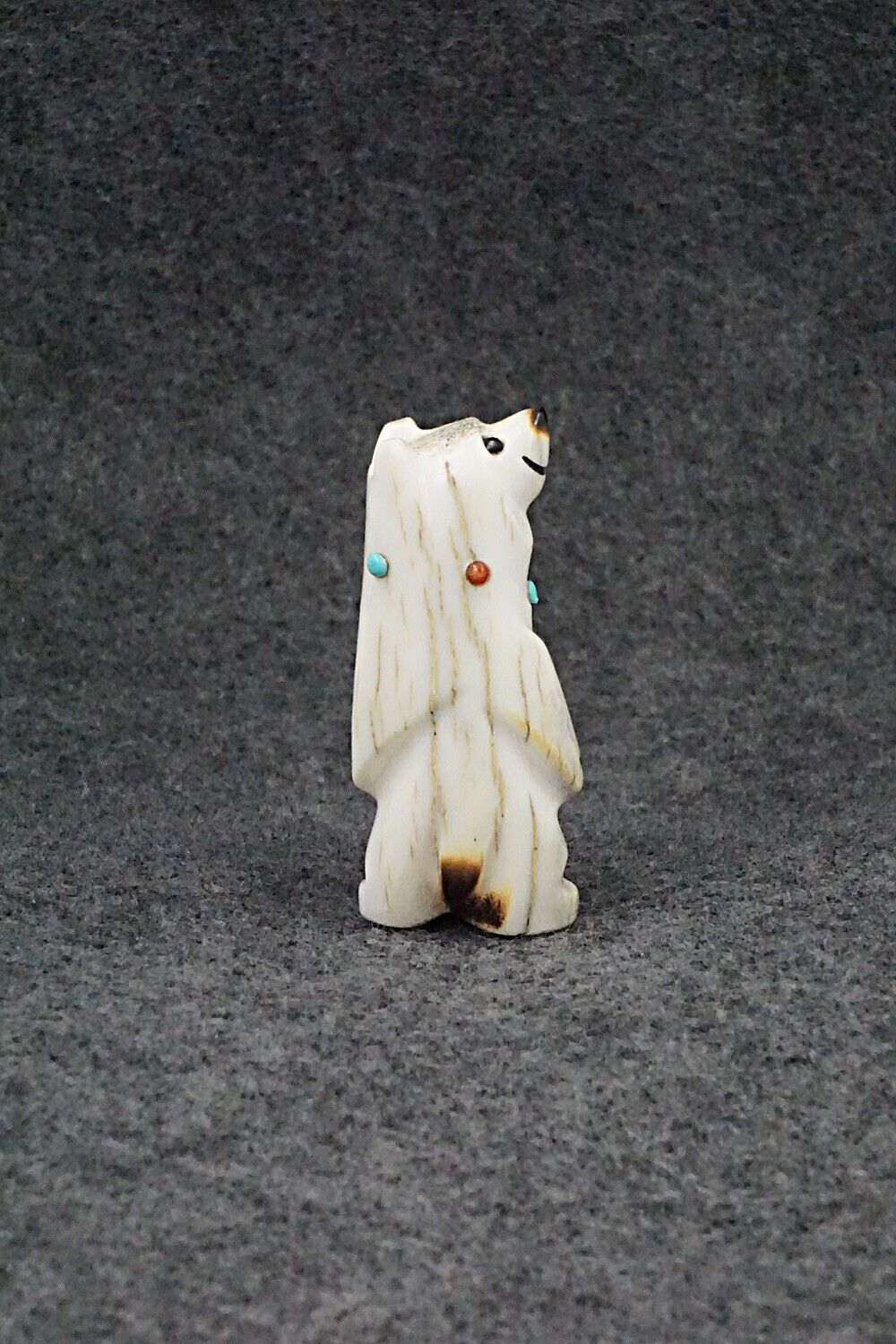 Bear Zuni Fetish Carving - Claudia Peina