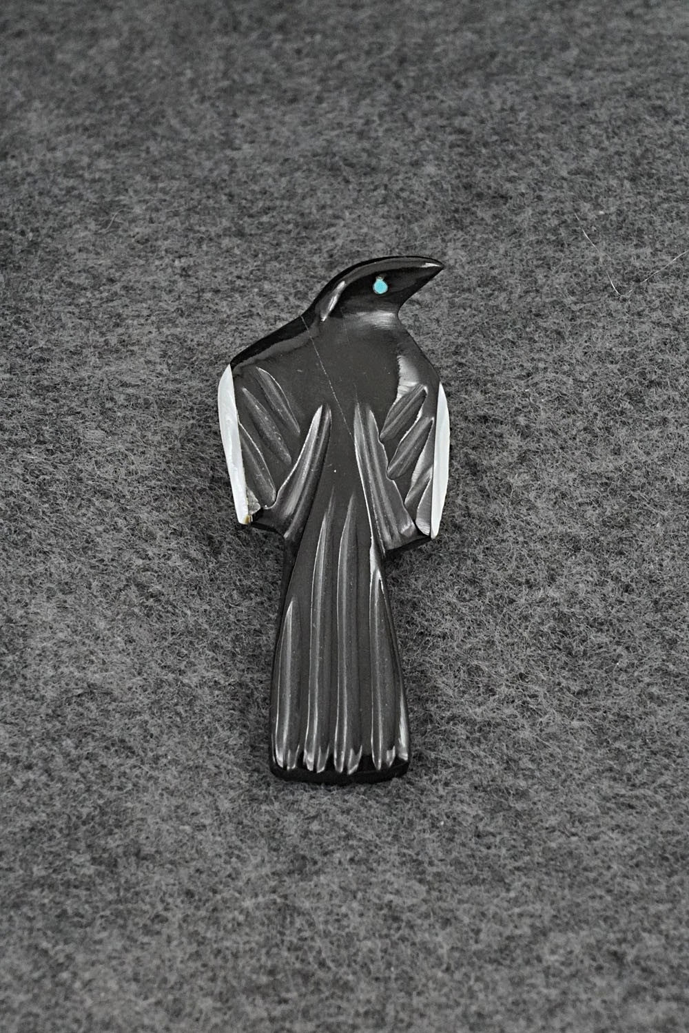 Crow Zuni Fetish Carving - Calvert Bowanie