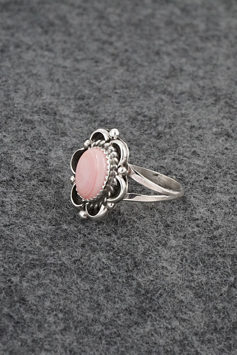Conch Shell & Sterling Silver Ring - Frieda Martinez - Size 7.25