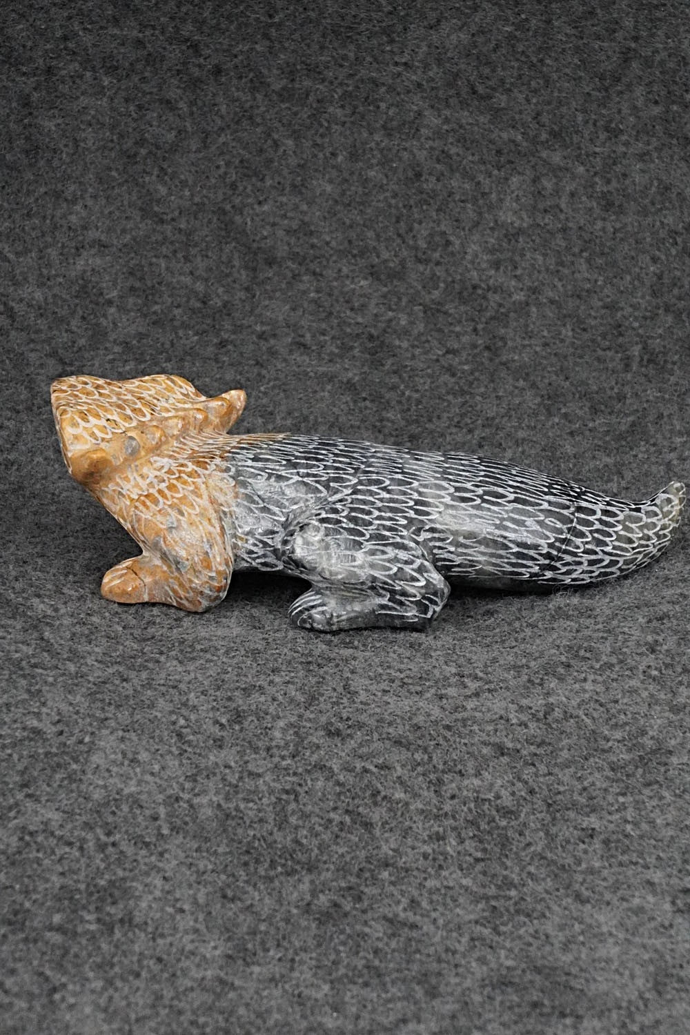Horned Toad Zuni Fetish Carving - Nelson Yatsattie
