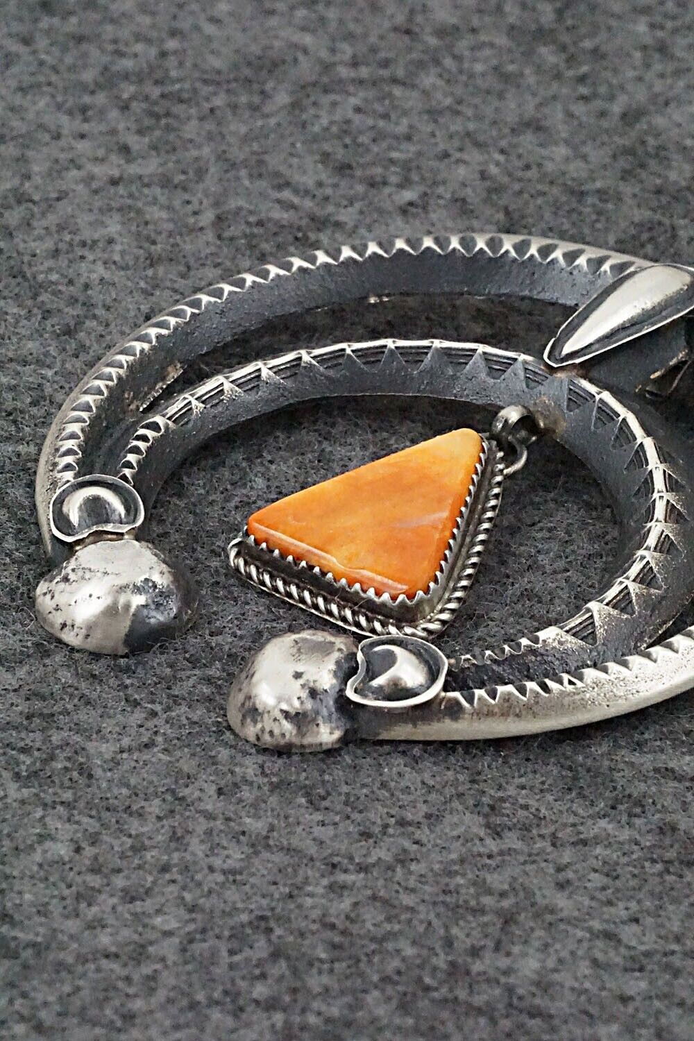 Spiny Oyster & Sterling Silver Naja Pendant - Martha Cayatineto