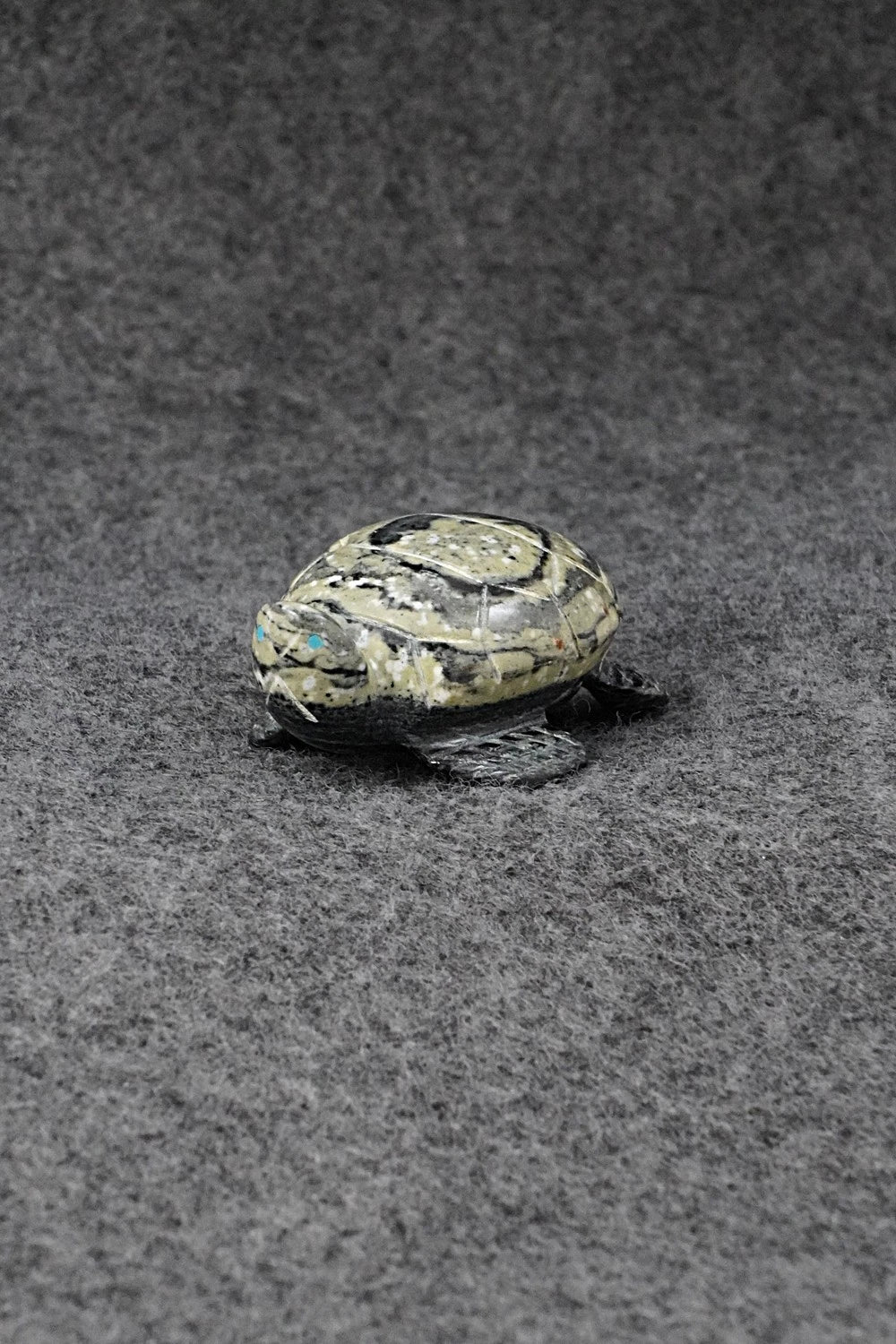 Turtle Zuni Fetish Carving - Rosella Soseeah