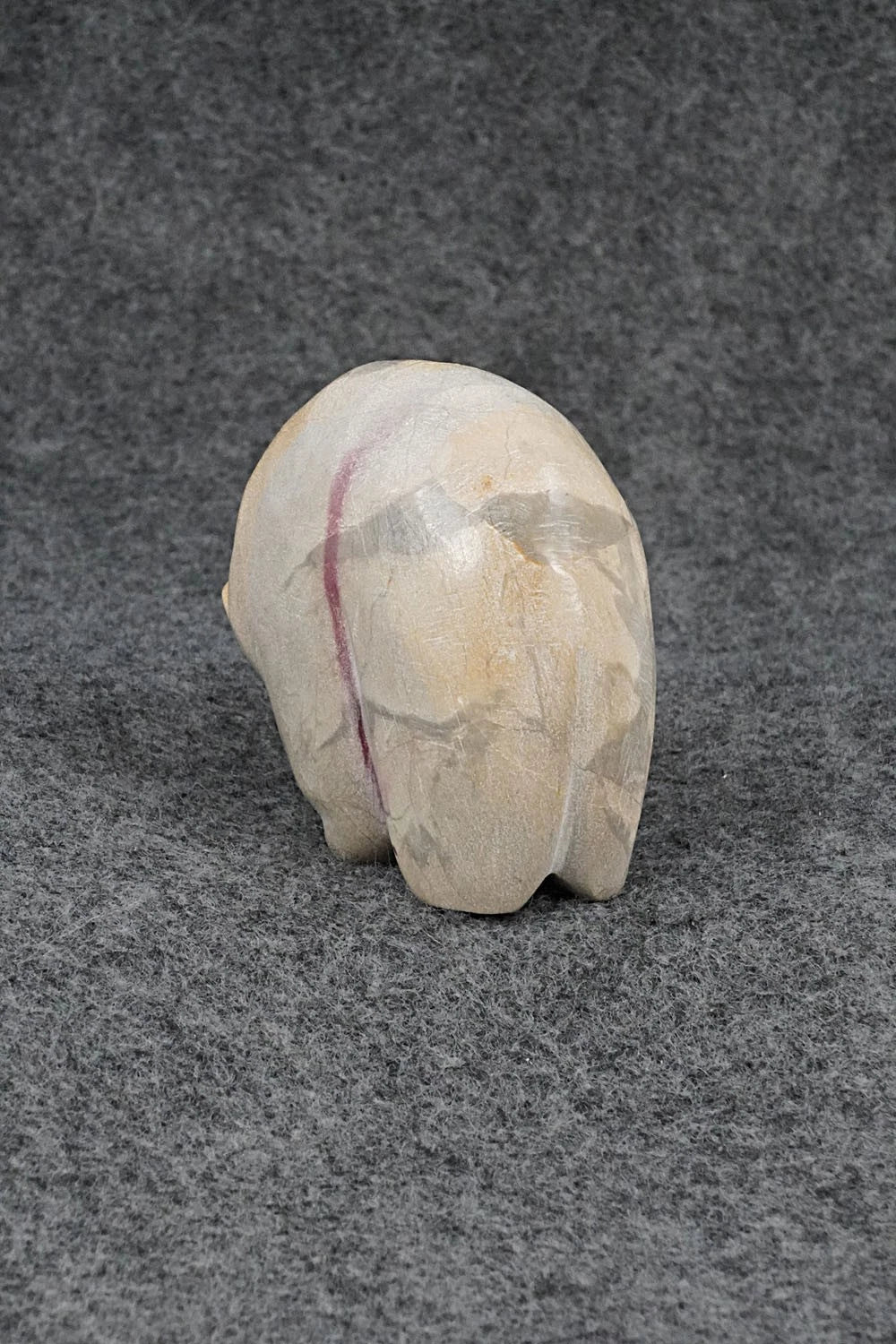 Bear Zuni Fetish Carving - Delvin Leekya