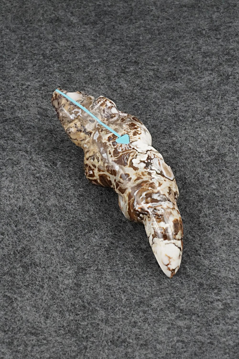 Badger Zuni Fetish Carving - Kenric Laiwakete