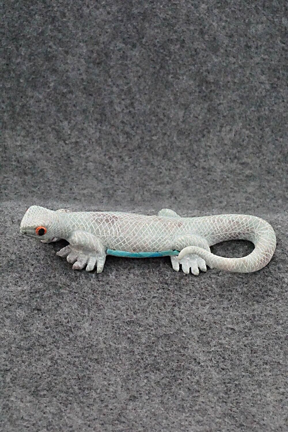 Lizard Zuni Fetish Carving - Peter Natewa