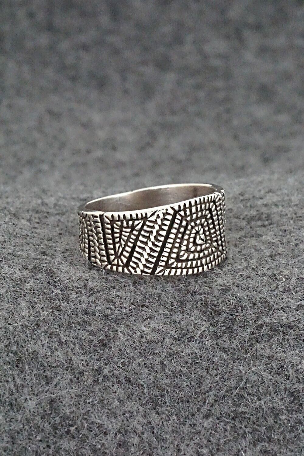 Sterling Silver Ring - Elgin Tom - Size 9.5