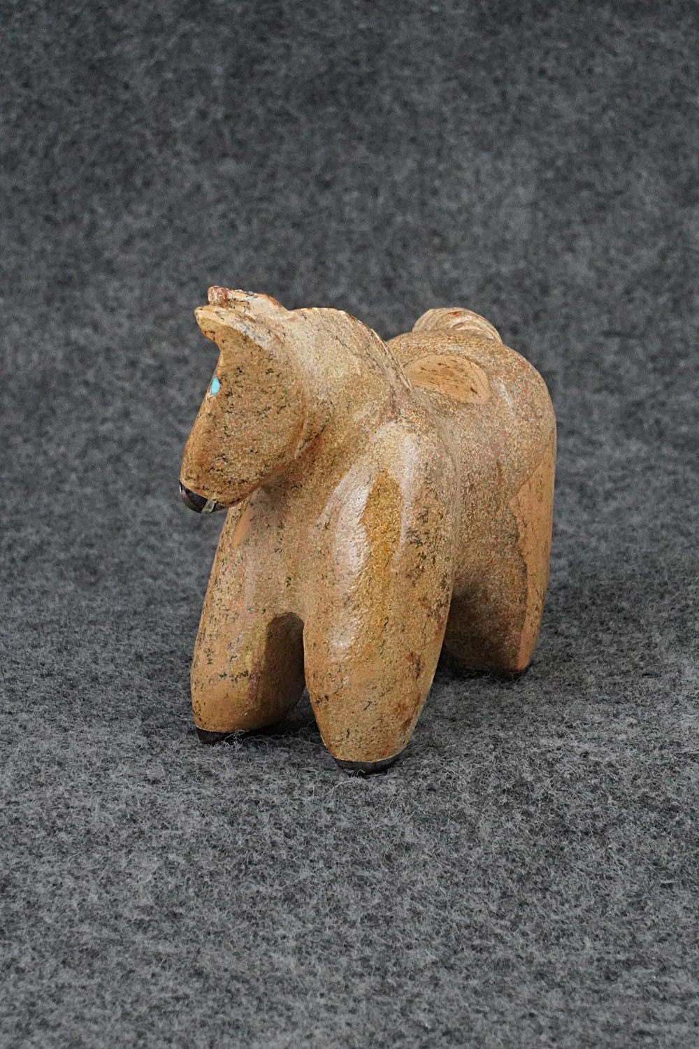 Horse Zuni Fetish Carving - Freddie Leekya