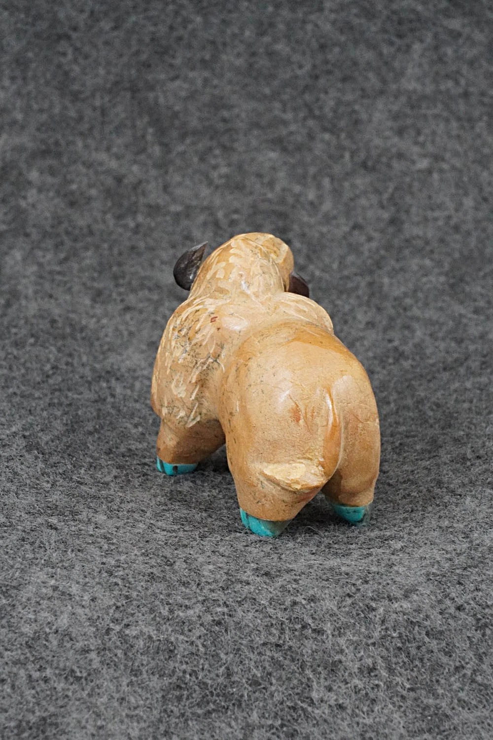 Buffalo Zuni Fetish Carving - Freddie Leekya