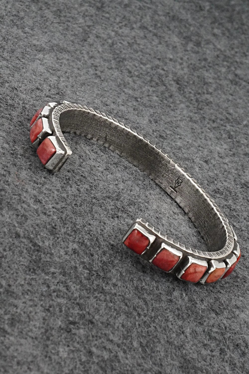 Spiny Oyster & Sterling Silver Bracelet - Ernest Rangel