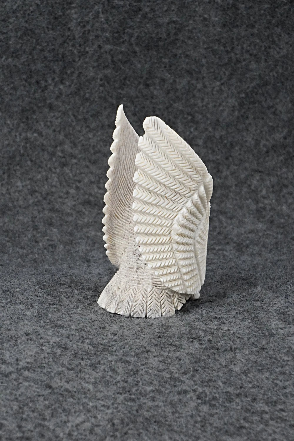Eagle Zuni Fetish Carving - Justin Hustito