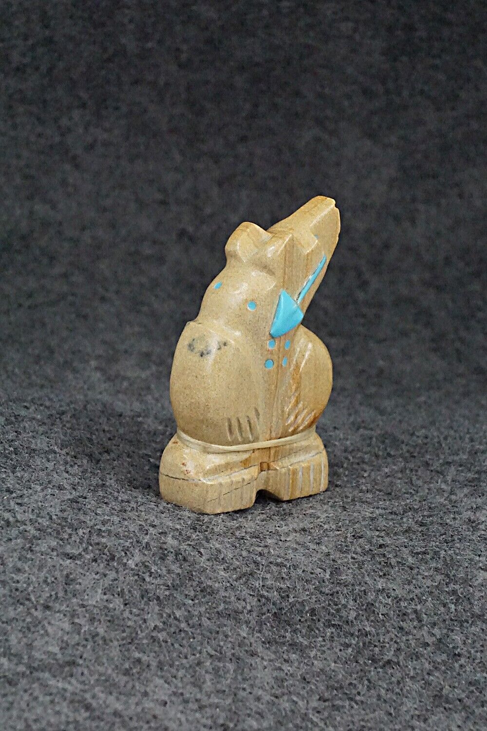Bear Zuni Fetish Carving - Bennie Bacy