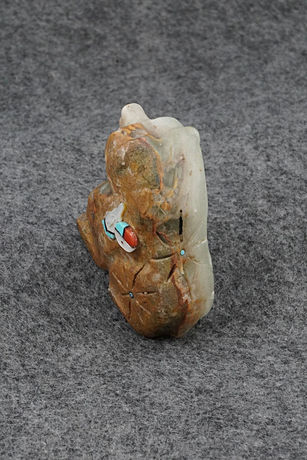 Bear Zuni Fetish Carving - Robert Celicion
